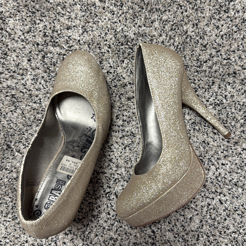 Elegant Gold Glitter Heels